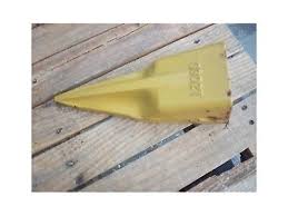 9W8309,9W-8309 Tigrí zub s dlhou špičkou